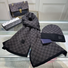 Louis Vuitton Caps Scarfs